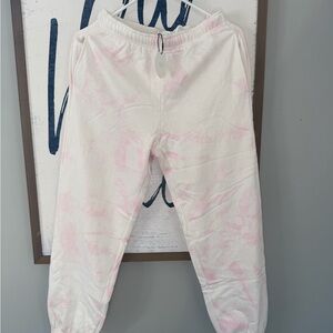 Revolve NIA White / Pink Tie-Dye Terry-Lined